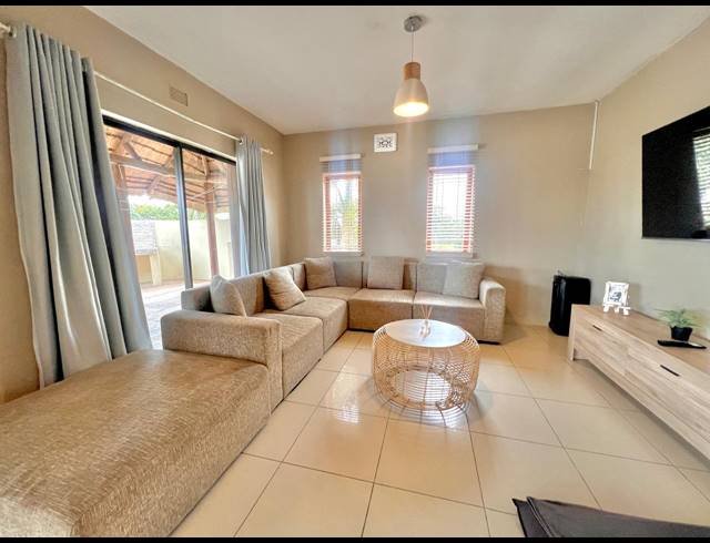 4 BEDROOM HOUSE FOR SALE IN FREELAND PARK